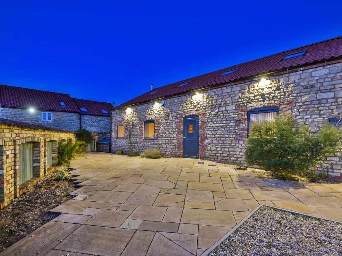 Hayloft Villa Lincoln Exterior foto